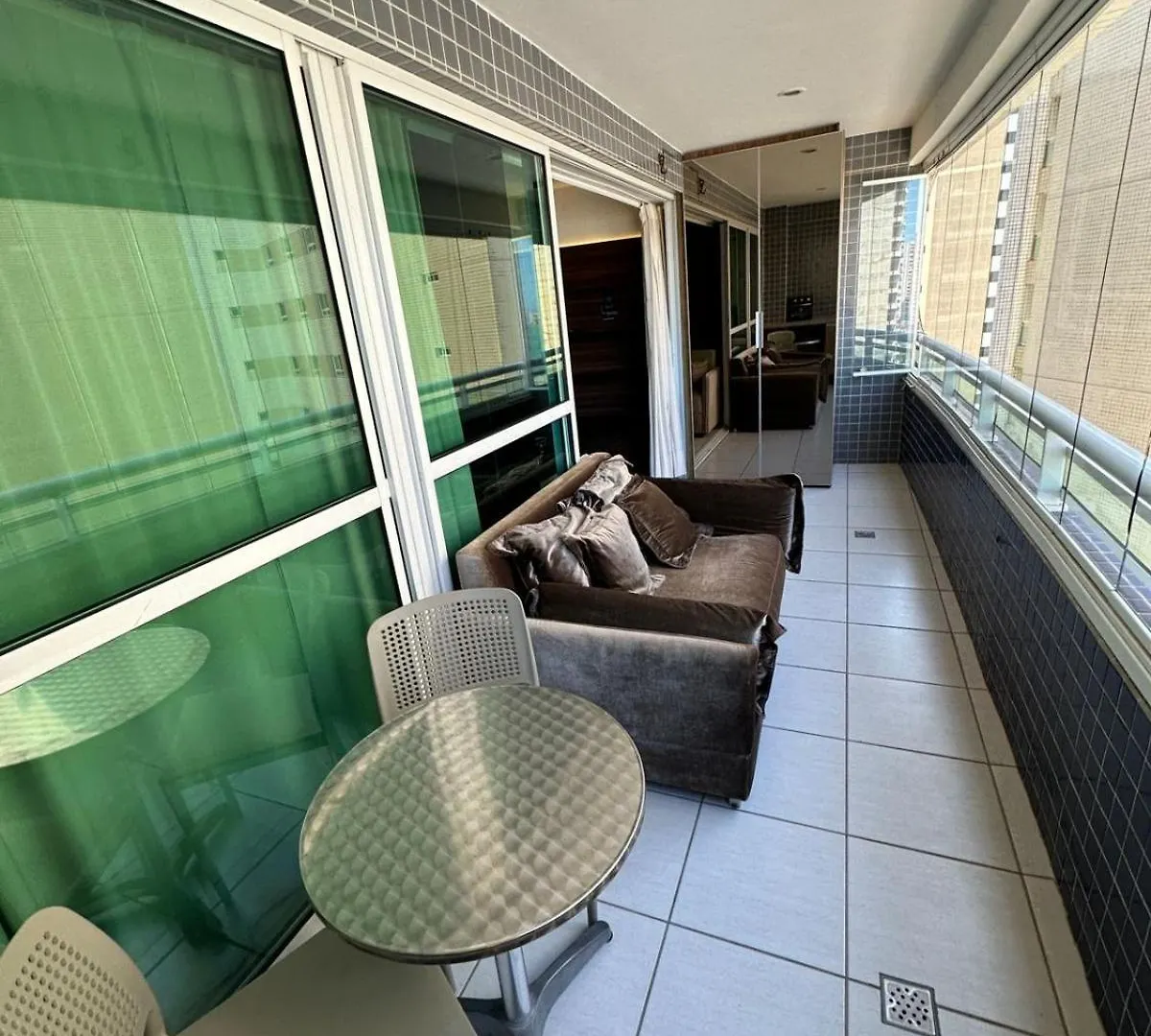 Apartamento Beira Mar 14º Andar Com 2 Quartos Fortaleza 0*,  Brazília